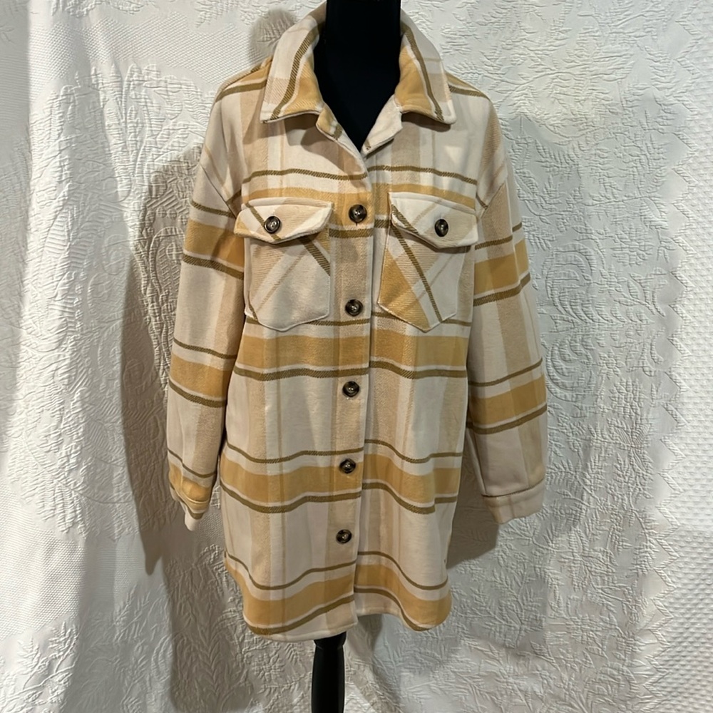 Love Tree shirt jacket, size small, NWOT‎